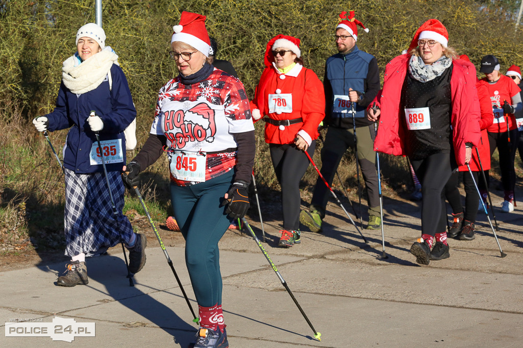 XII Bieg Mikołajkowy - marsz Nordic Walking