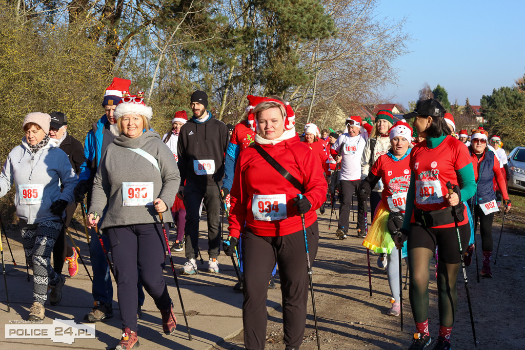 XII Bieg Mikołajkowy - marsz Nordic Walking