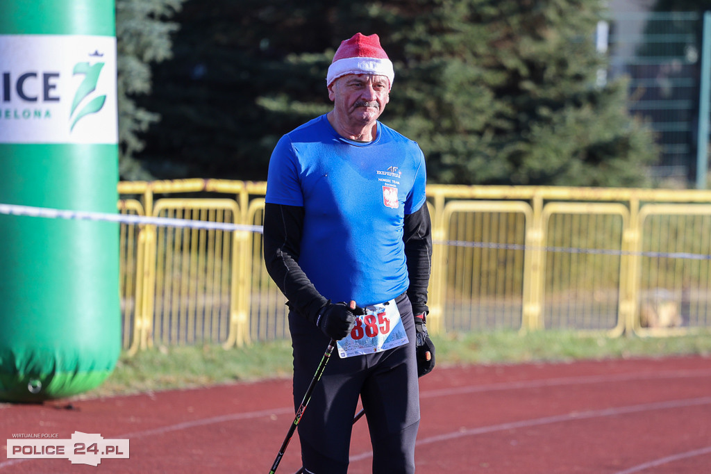 XII Bieg Mikołajkowy - marsz Nordic Walking