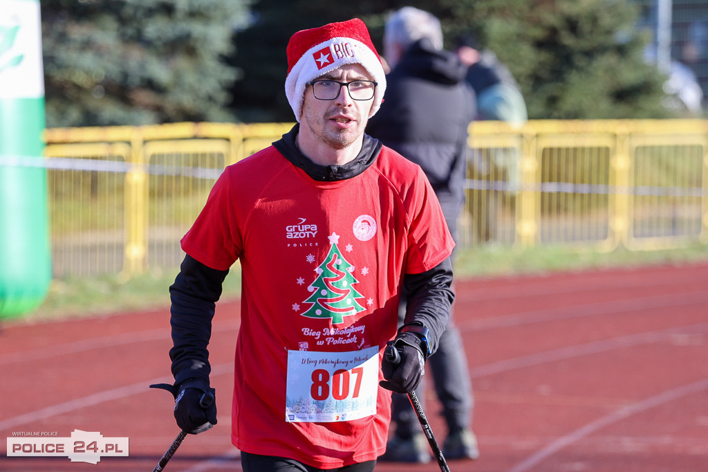 XII Bieg Mikołajkowy - marsz Nordic Walking