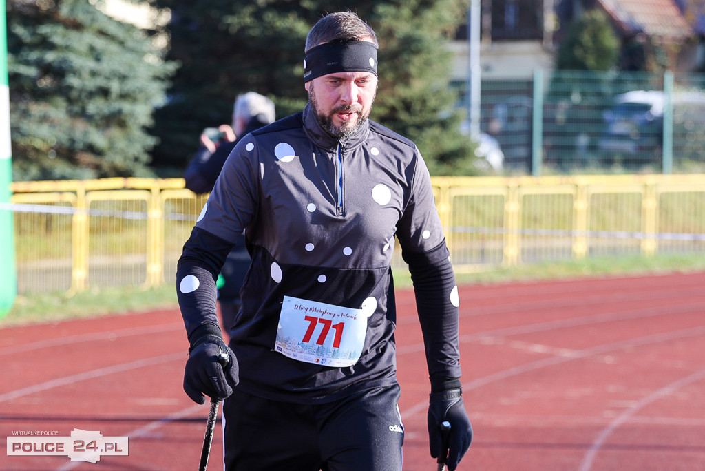 XII Bieg Mikołajkowy - marsz Nordic Walking
