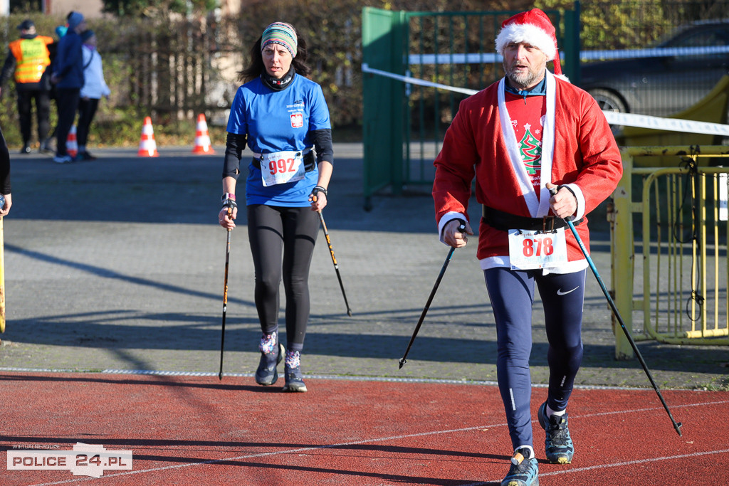 XII Bieg Mikołajkowy - marsz Nordic Walking
