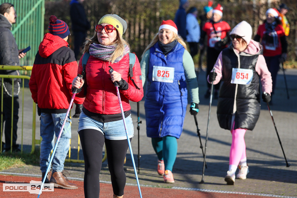 XII Bieg Mikołajkowy - marsz Nordic Walking