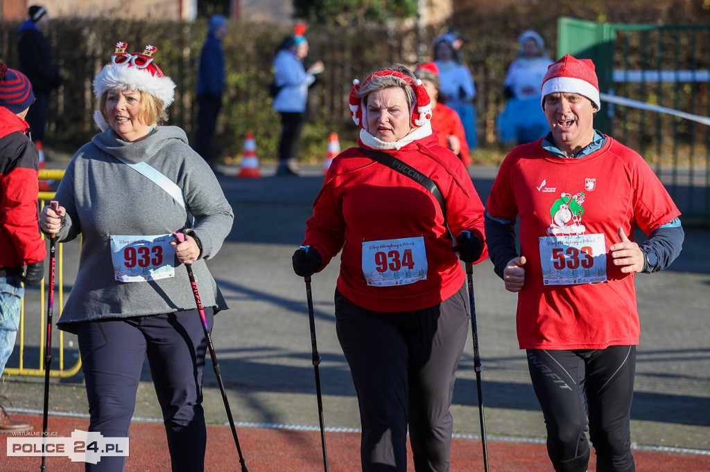 XII Bieg Mikołajkowy - marsz Nordic Walking