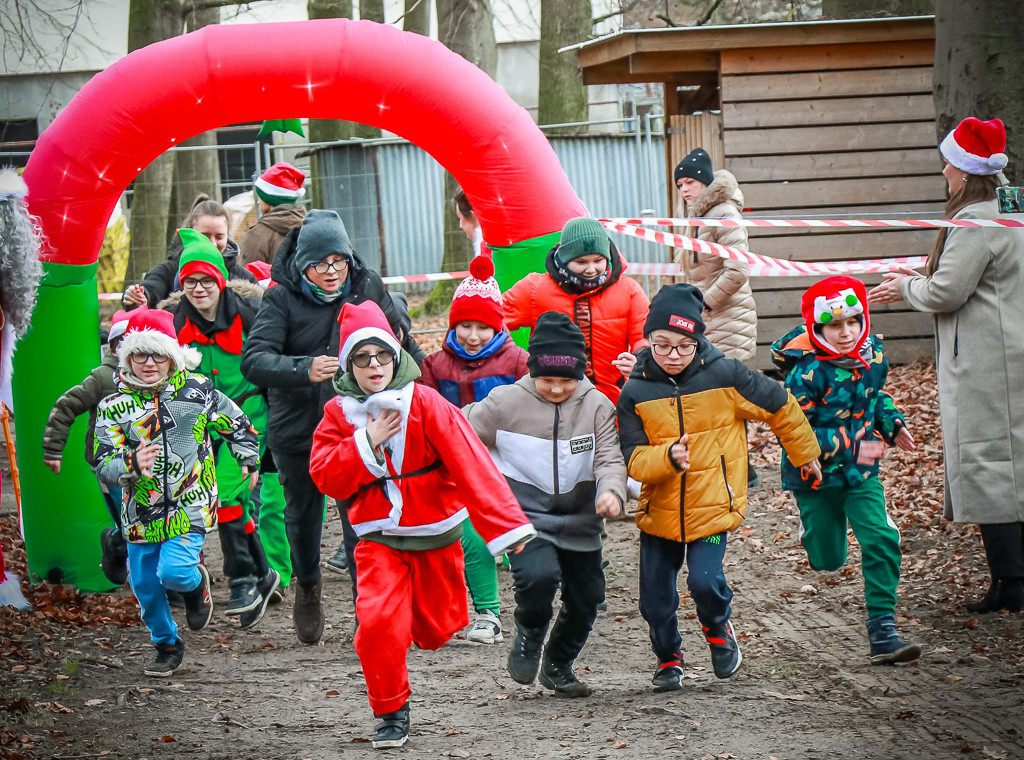 II Bieg Mikołajkowy w SOSW nr 1 w Policach