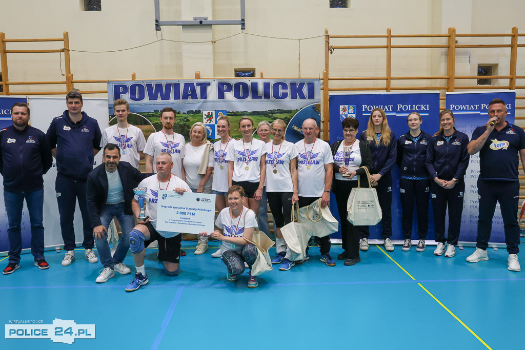 Sołectwo Przecław zwycięzcą Turnieju Siatkarskiego