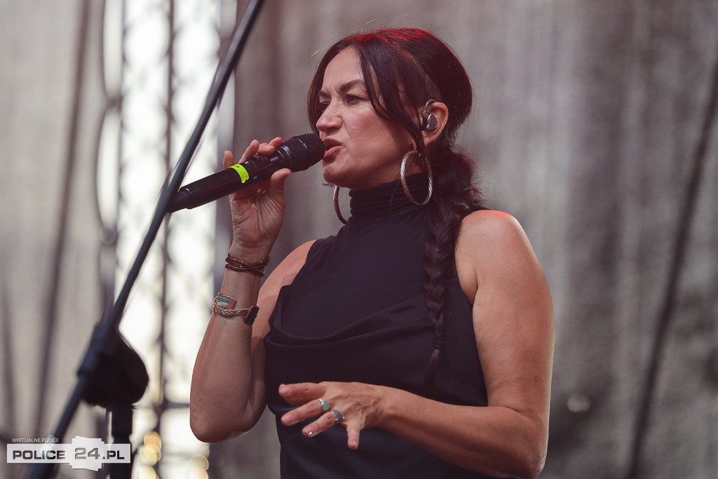 Kayah i Shaun Baker & Jessica Jean ma zakończenie Dni Polic
