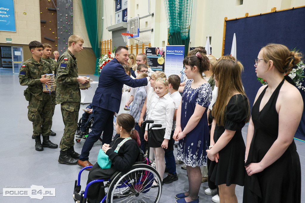 Powiatowa Gala Laureatów 2025 w Policach