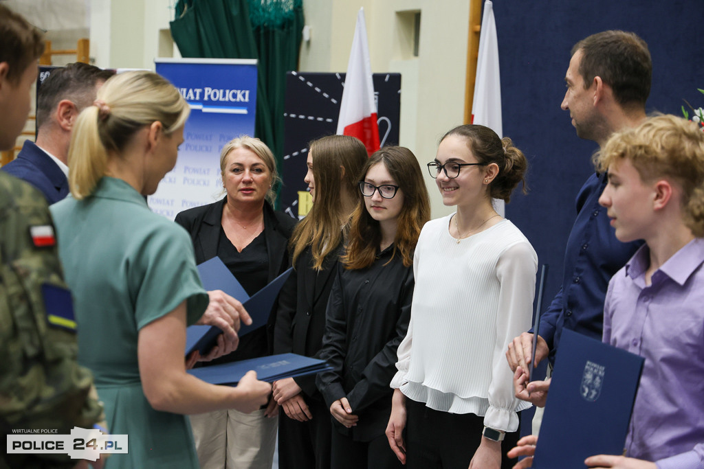 Powiatowa Gala Laureatów 2025 w Policach
