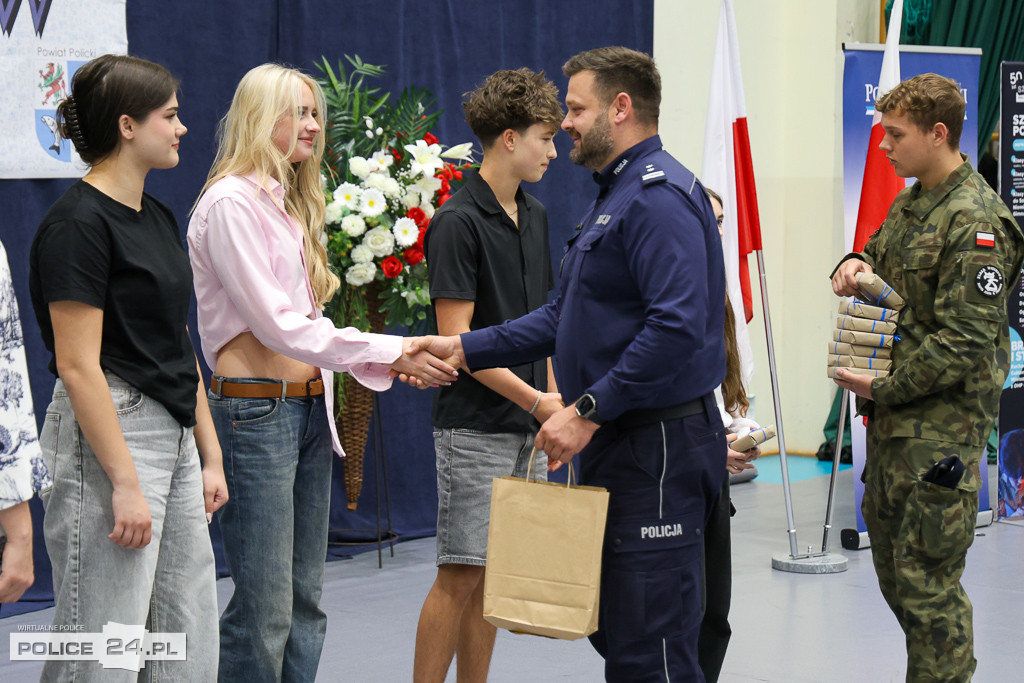 Powiatowa Gala Laureatów 2025 w Policach