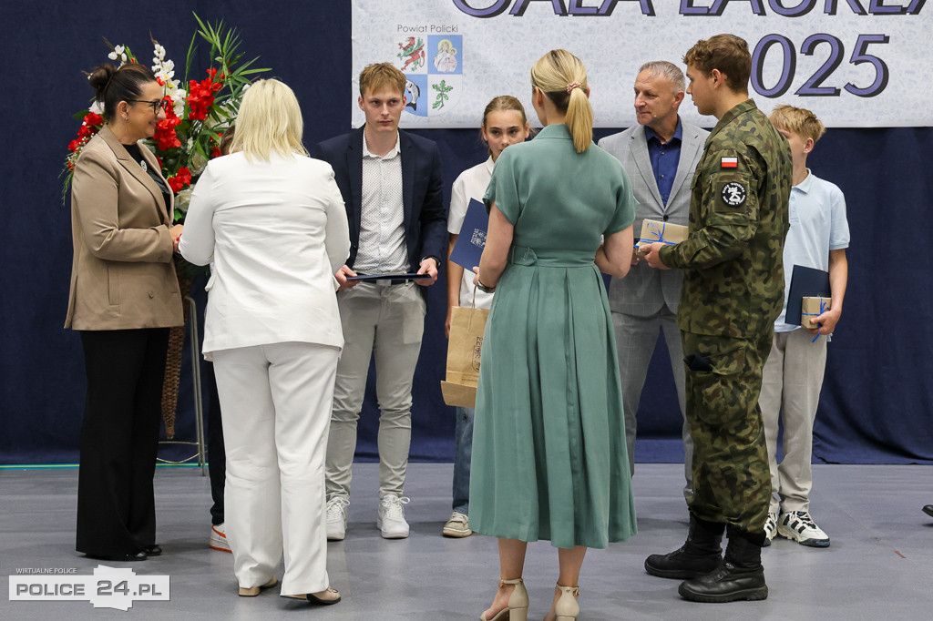 Powiatowa Gala Laureatów 2025 w Policach