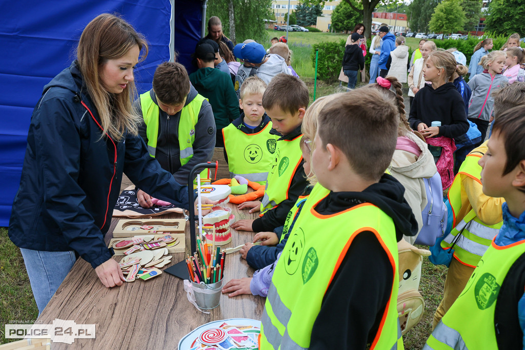 Dzień Dziecka ze służbami mundurowymi