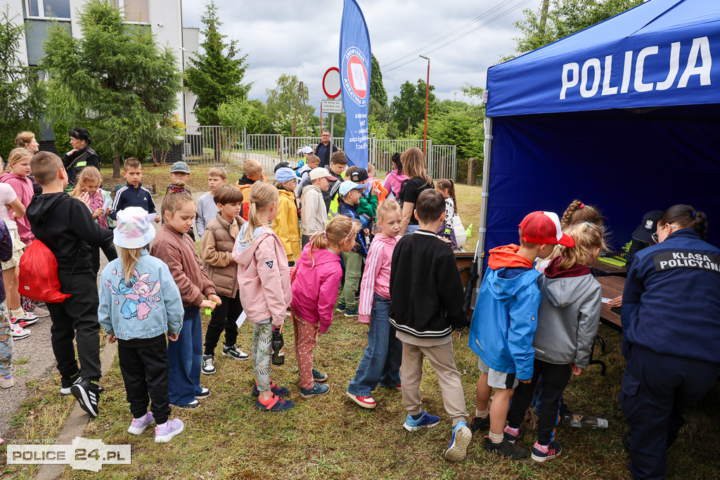 Dzień Dziecka ze służbami mundurowymi