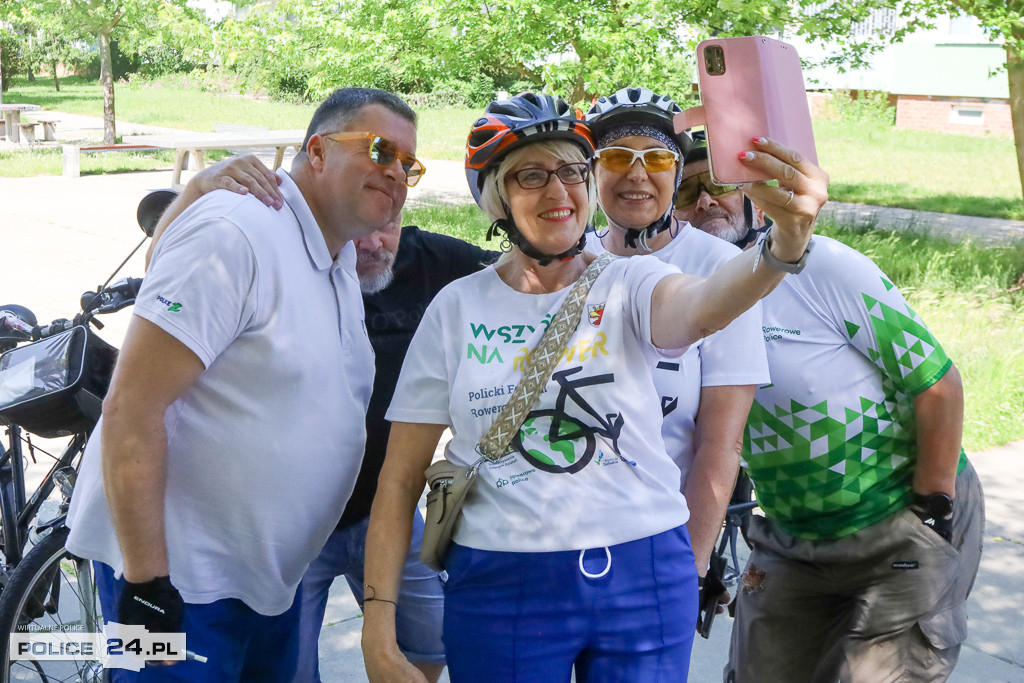 Rowerowe Urodziny Grześka i kręcenie kilometrów dla Polic