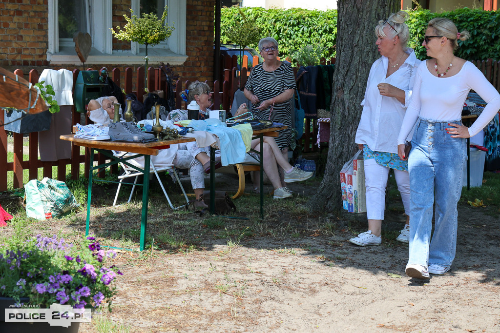 Festiwal Sztuki Pod Drzewami w Niekłończycy