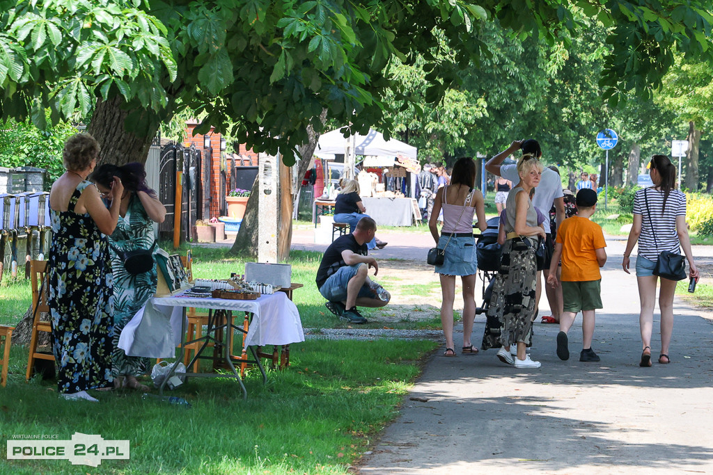 Festiwal Sztuki Pod Drzewami w Niekłończycy