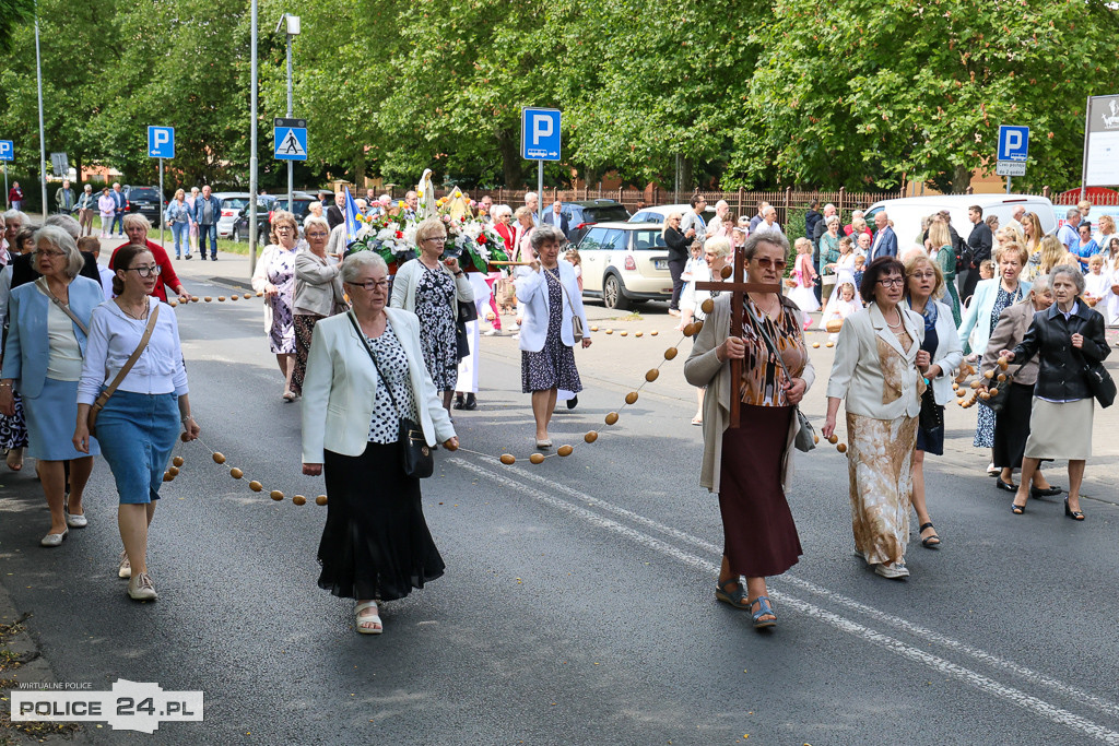 Procesja w parafii pw. św. Kazimierza w Policach
