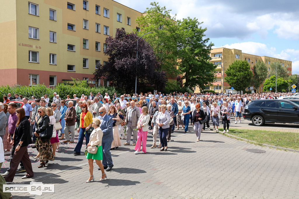 Procesja w parafii pw. św. Kazimierza w Policach