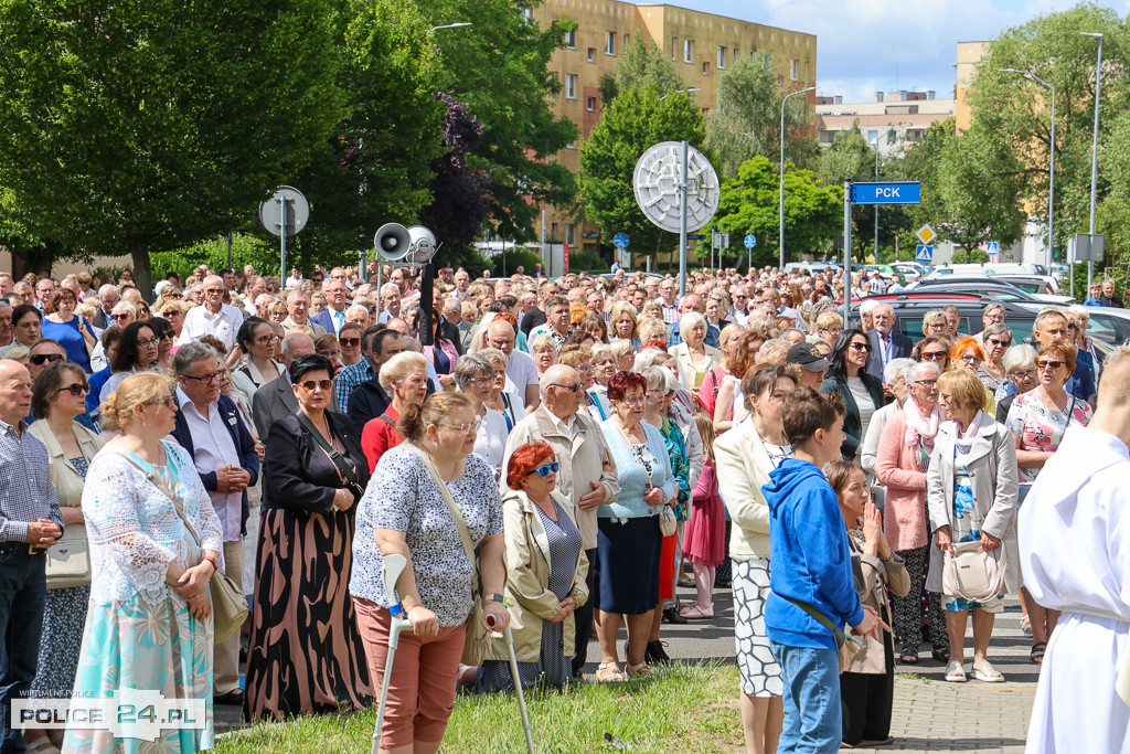 Procesja w parafii pw. św. Kazimierza w Policach