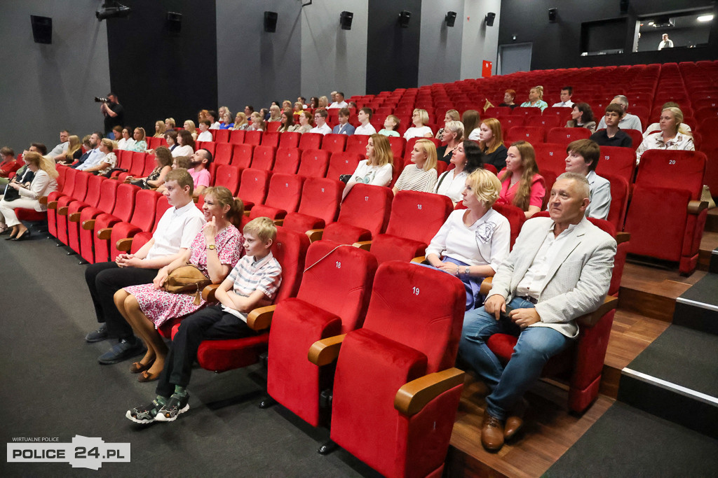Nagrody dla laureatów konkursów przedmiotowych w gminie Police
