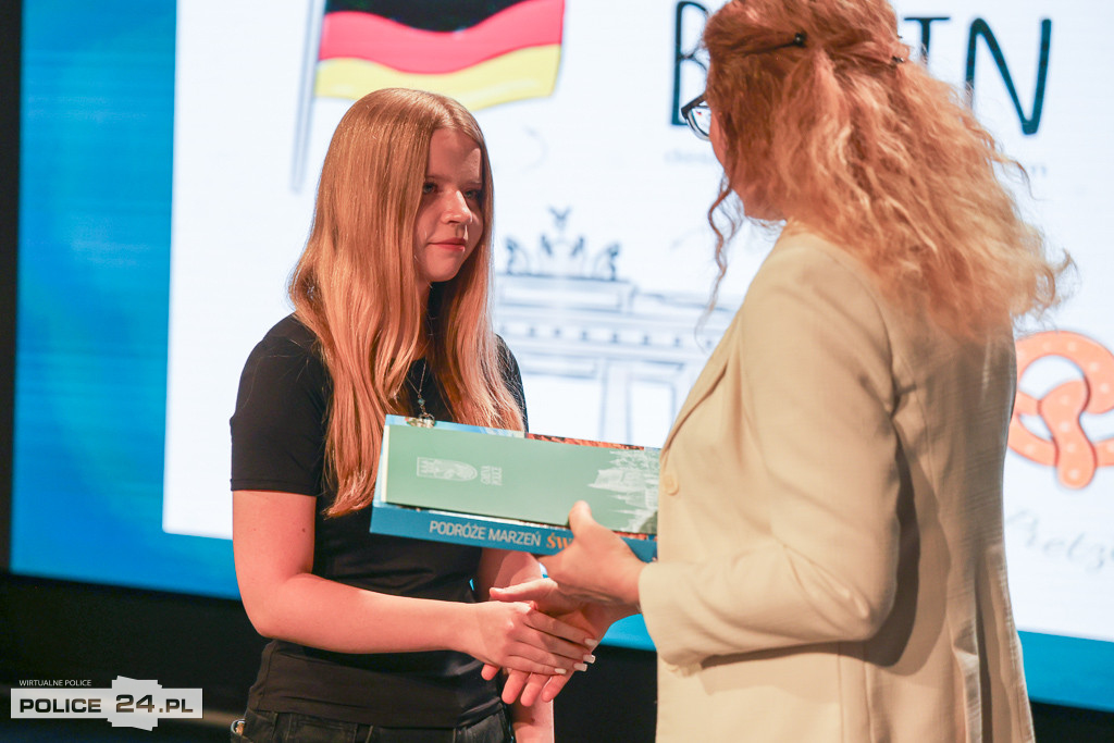 Nagrody dla laureatów konkursów przedmiotowych w gminie Police