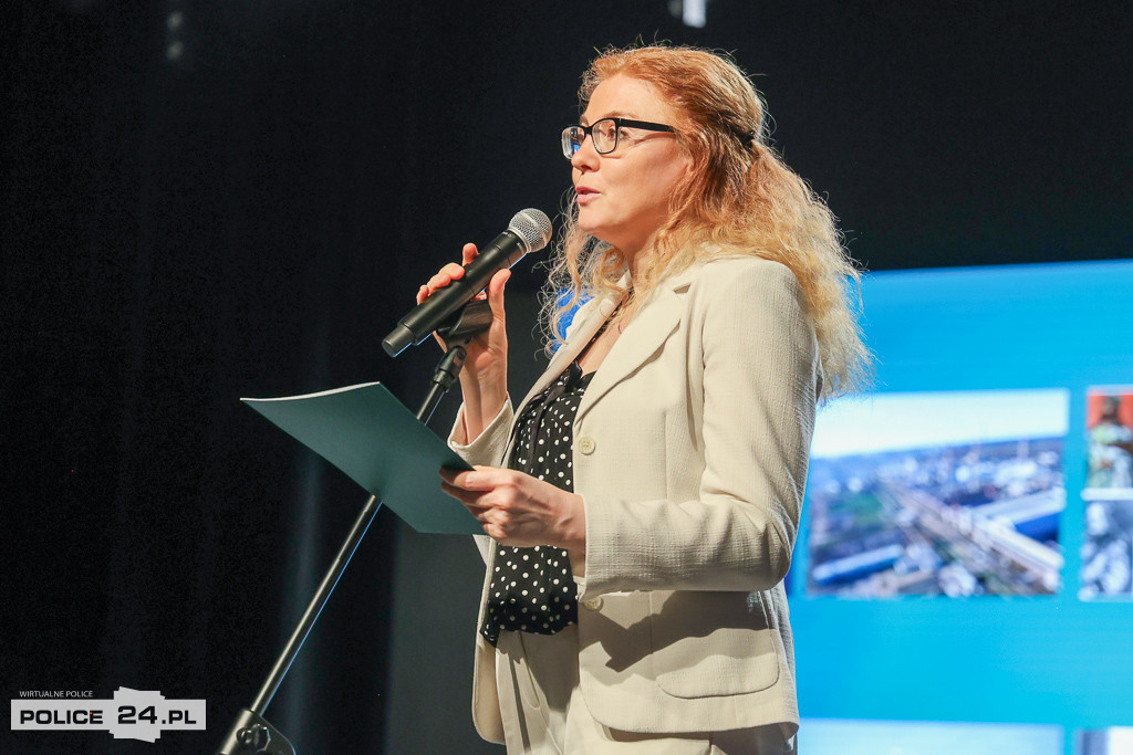 Nagrody dla laureatów konkursów przedmiotowych w gminie Police