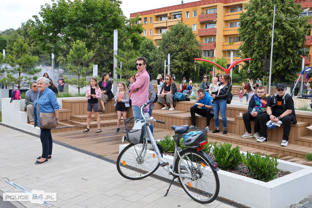 Kolorowe powitanie wakacji w Policach! Festyn, uśmiechy i pomoc dla Adasia