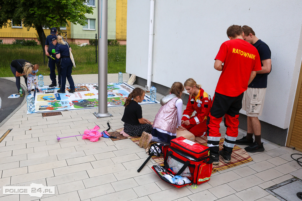 Kolorowe powitanie wakacji w Policach! Festyn, uśmiechy i pomoc dla Adasia
