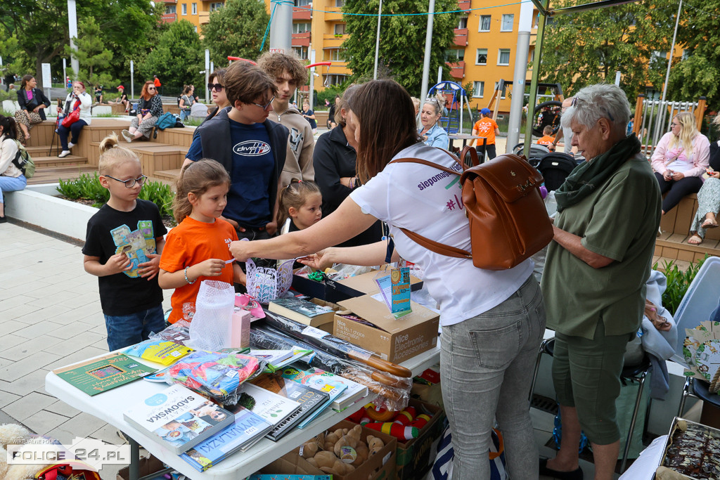 Kolorowe powitanie wakacji w Policach! Festyn, uśmiechy i pomoc dla Adasia