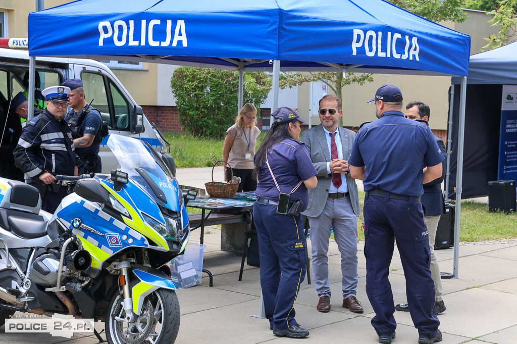 Mundurowe Targi Pracy w Policach
