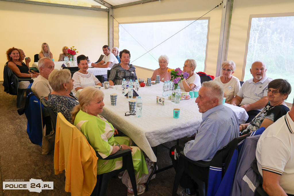 Piknik emerytów policyjnych w Trzebieży