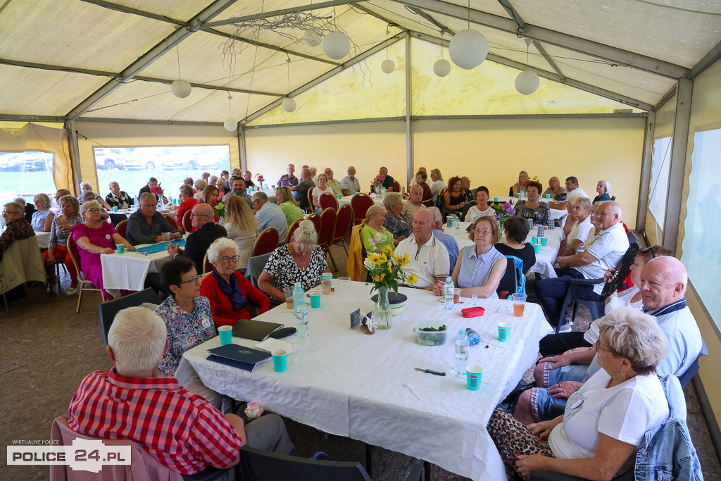 Piknik emerytów policyjnych w Trzebieży