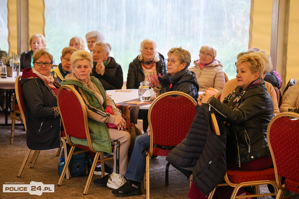 Seniorzy bawili się w Trzebieży