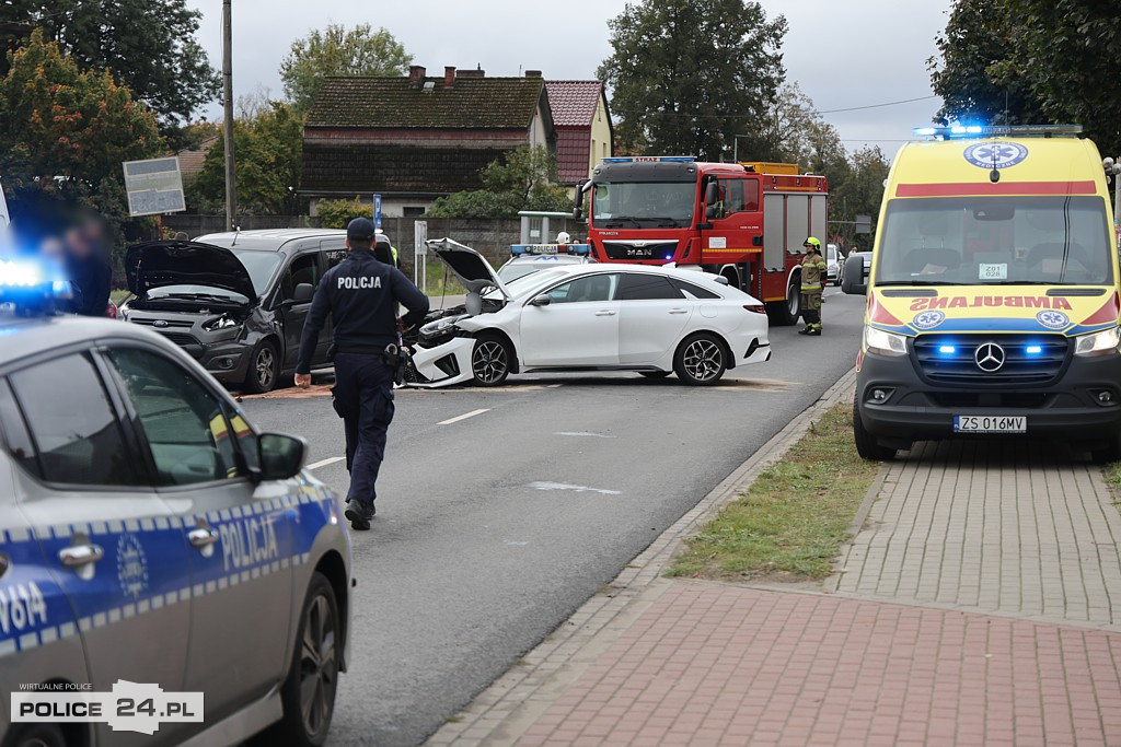 Cztery auta zderzyły się na Szczecińskiej w Tanowie