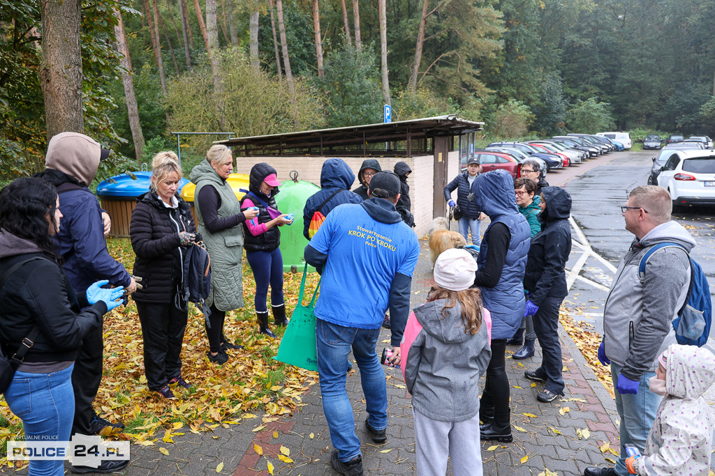 W Policach sprzątali las