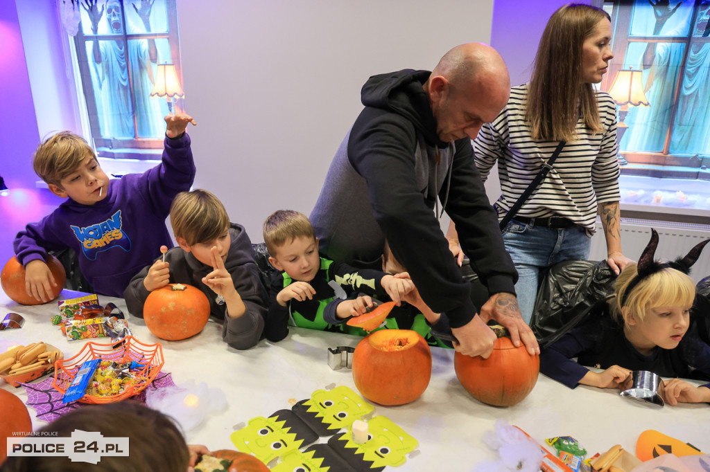 Strasznie Fajne Halloween w Uniemyślu! 