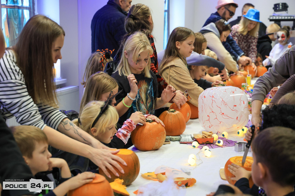 Strasznie Fajne Halloween w Uniemyślu! 