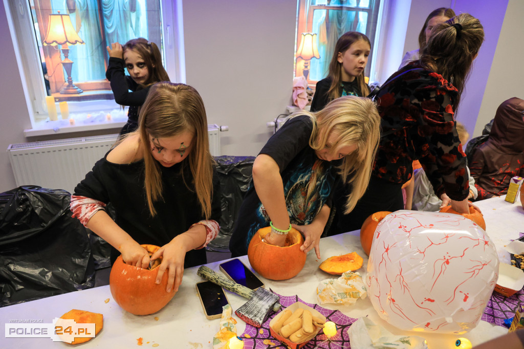 Strasznie Fajne Halloween w Uniemyślu! 