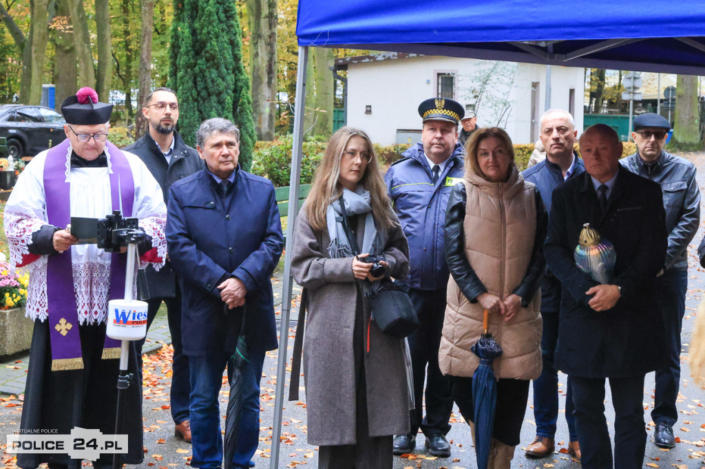 W Policach odsłonięto tablicę poświęconą Stanisławowi Szymaszkowi