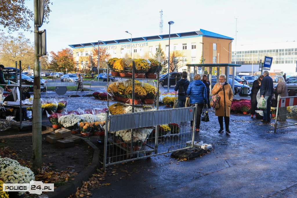 Ostatnie porządki, przyozdabianie grobów