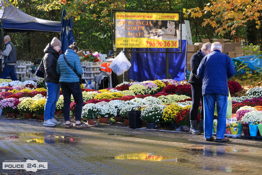 Ostatnie porządki, przyozdabianie grobów