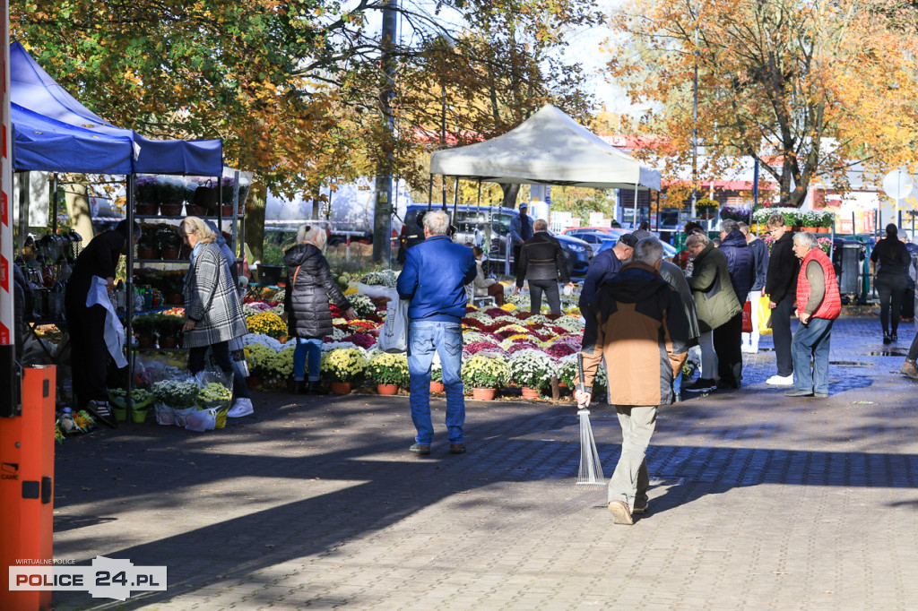 Ostatnie porządki, przyozdabianie grobów