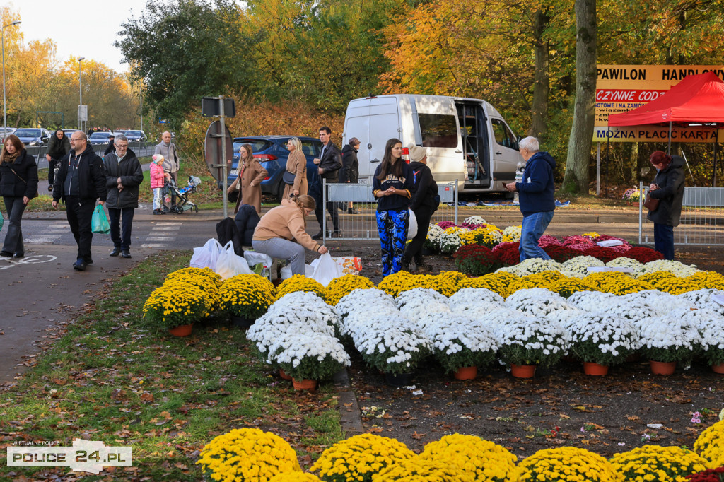 Wszystkich Świętych na polickim cmentarzu 