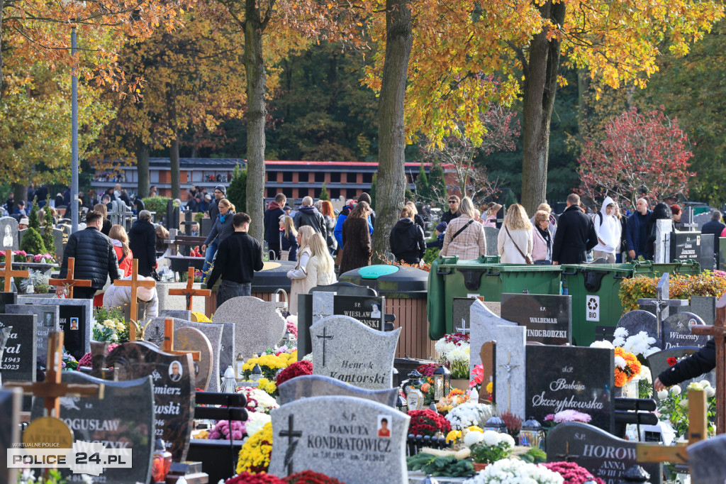 Wszystkich Świętych na polickim cmentarzu 
