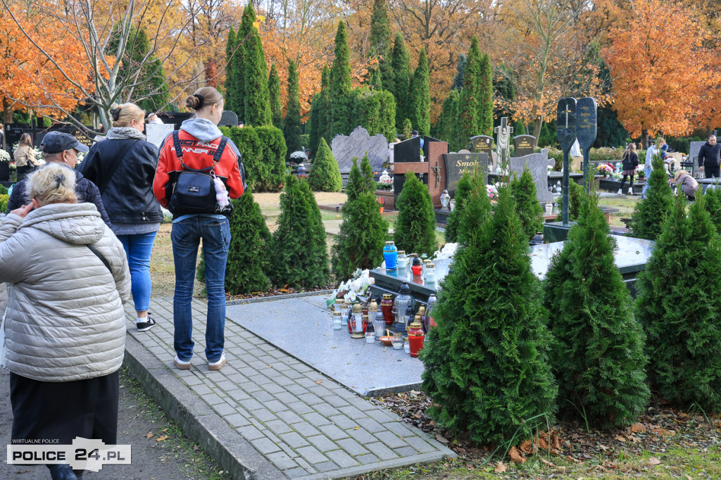 Wszystkich Świętych na polickim cmentarzu 