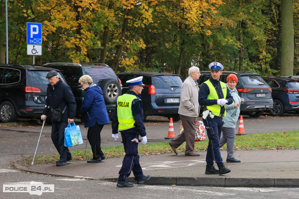 Wszystkich Świętych na polickim cmentarzu 
