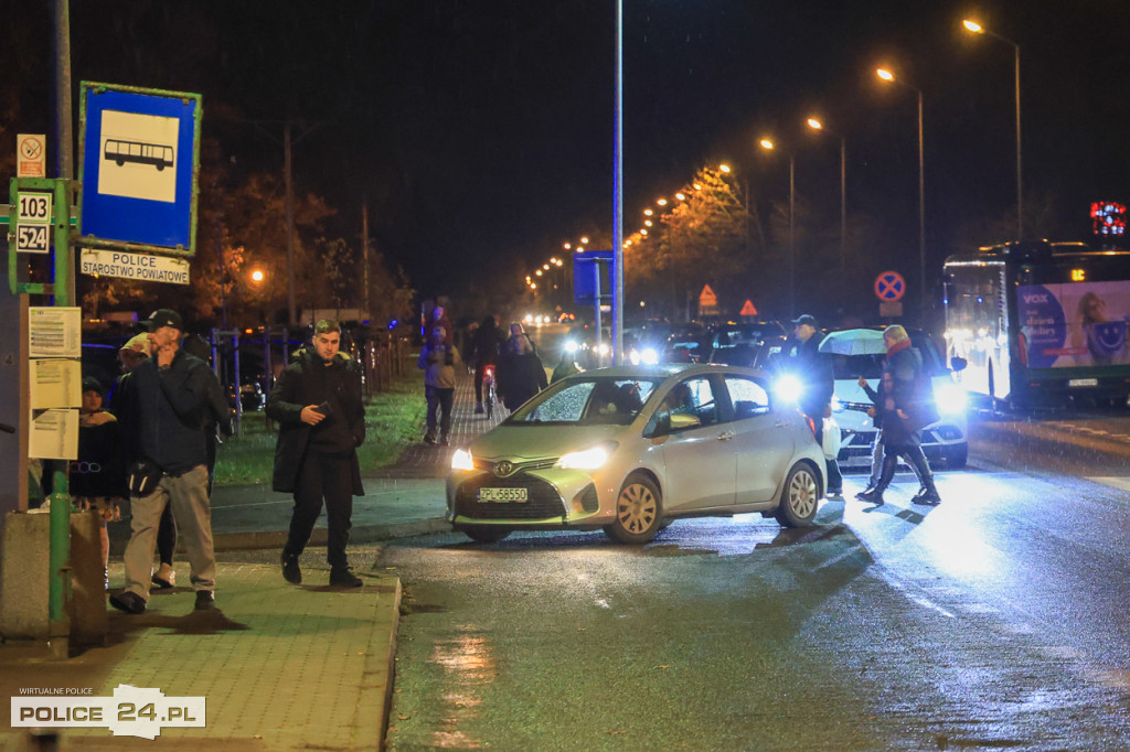 Cmentarz po zmroku skłania do zadumy i refleksji