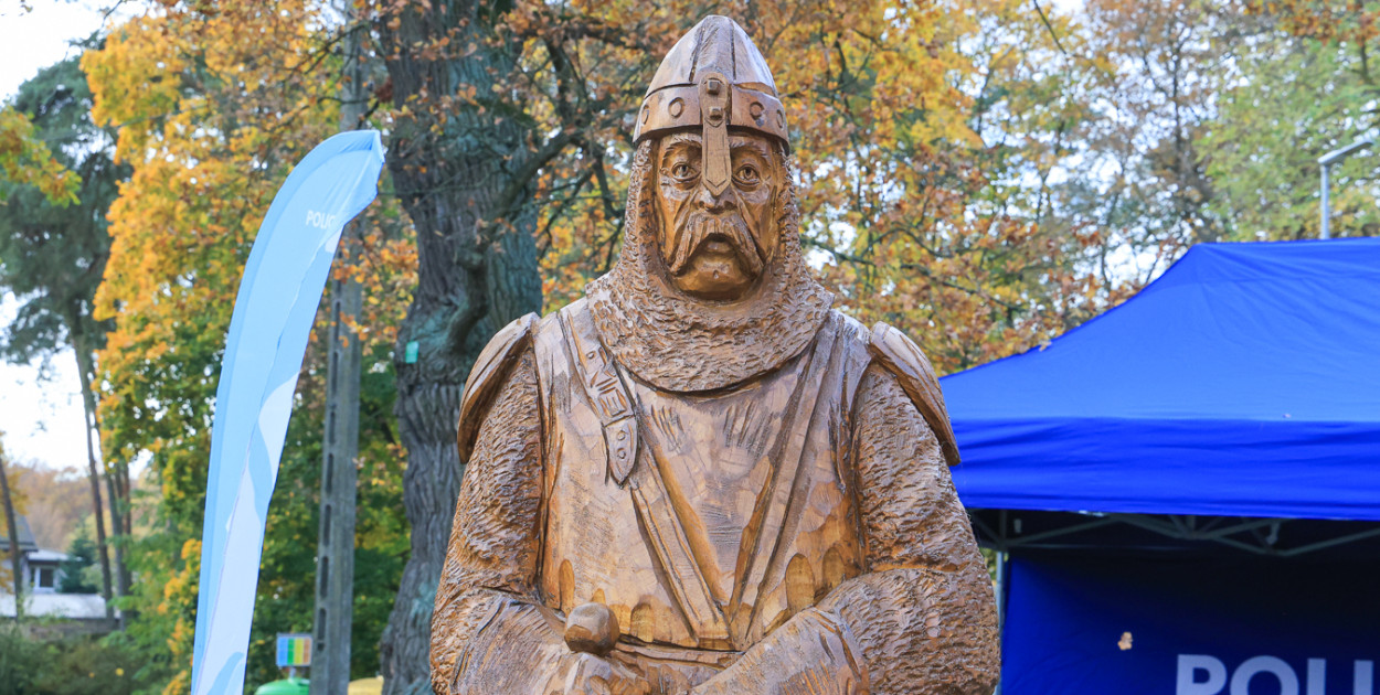 W Mścięcinie odsłonięto rzeźbę Mściwoja