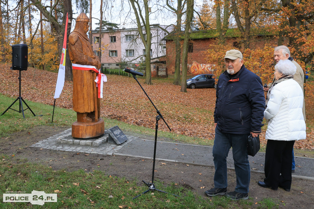 W Mścięcinie odsłonięto rzeźbę Mściwoja
