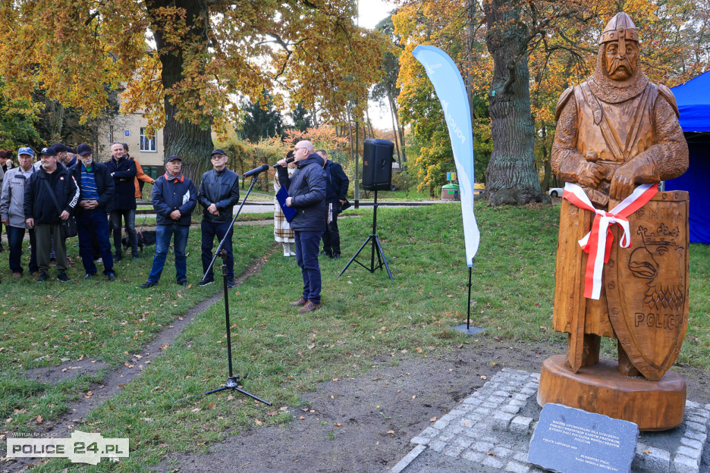 W Mścięcinie odsłonięto rzeźbę Mściwoja